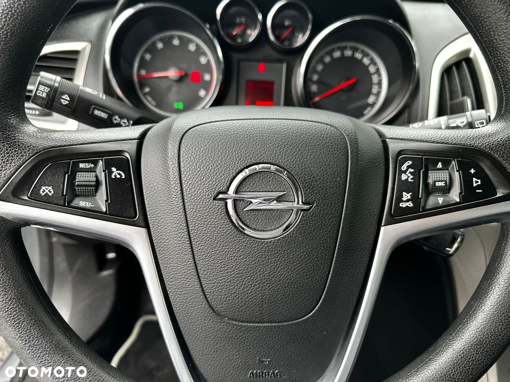 Opel Astra 1.4 150 Jahre - 22