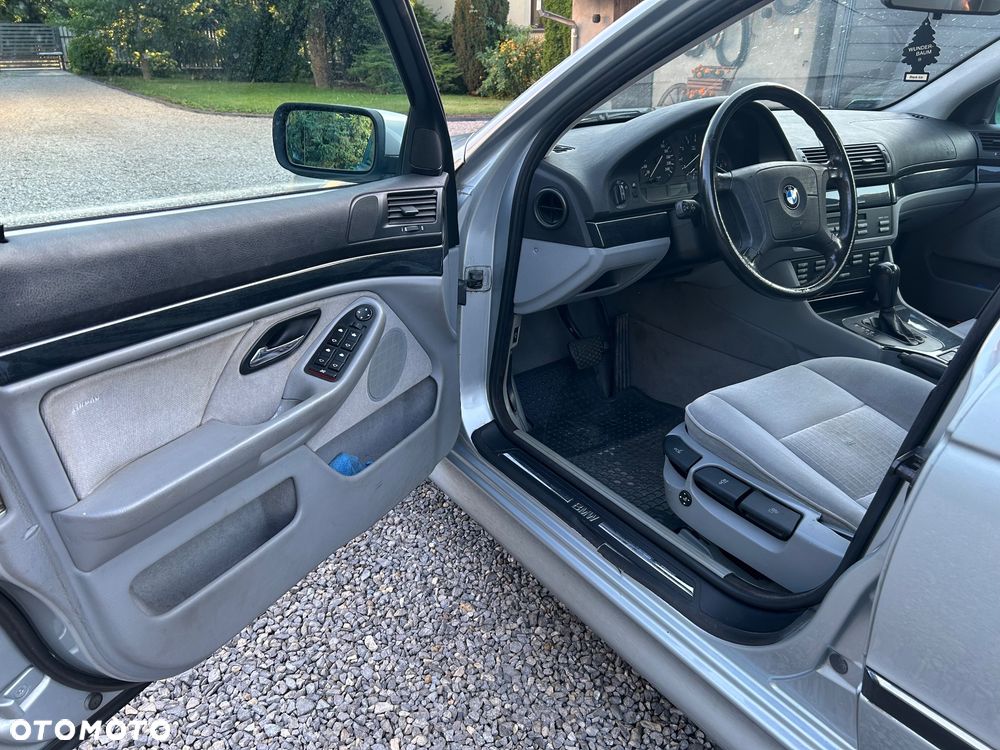 BMW Seria 5 - 13