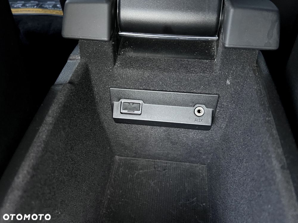 Volvo V70 D3 Kinetic - 29