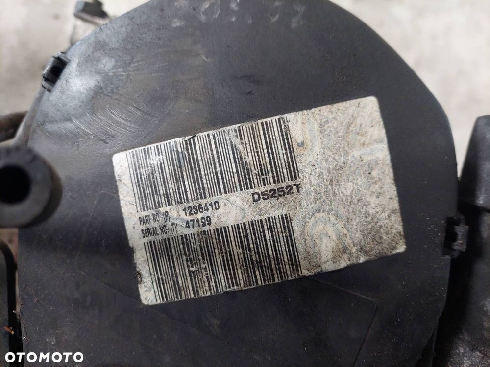 SILNIK KOMPLETNY DIESEL Z UKŁADEM PALIWOWYM I TURBINĄ VOLVO V70 I D5252T - 7