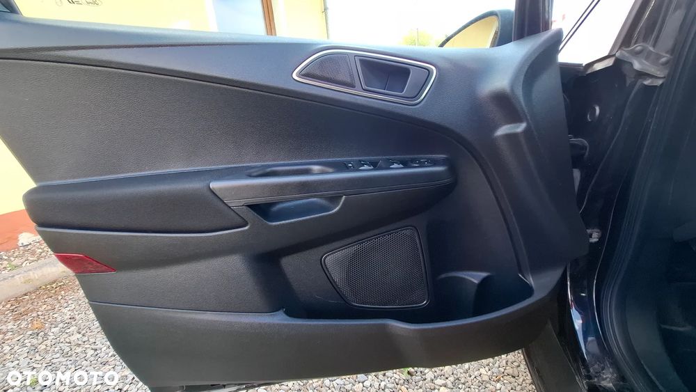 Ford B-MAX 1.5 TDCi Titanium X - 16