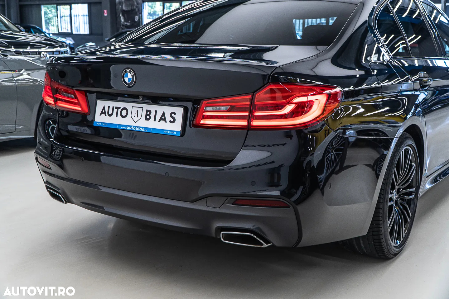 BMW Seria 5 520d Aut. M Sport Edition - 13