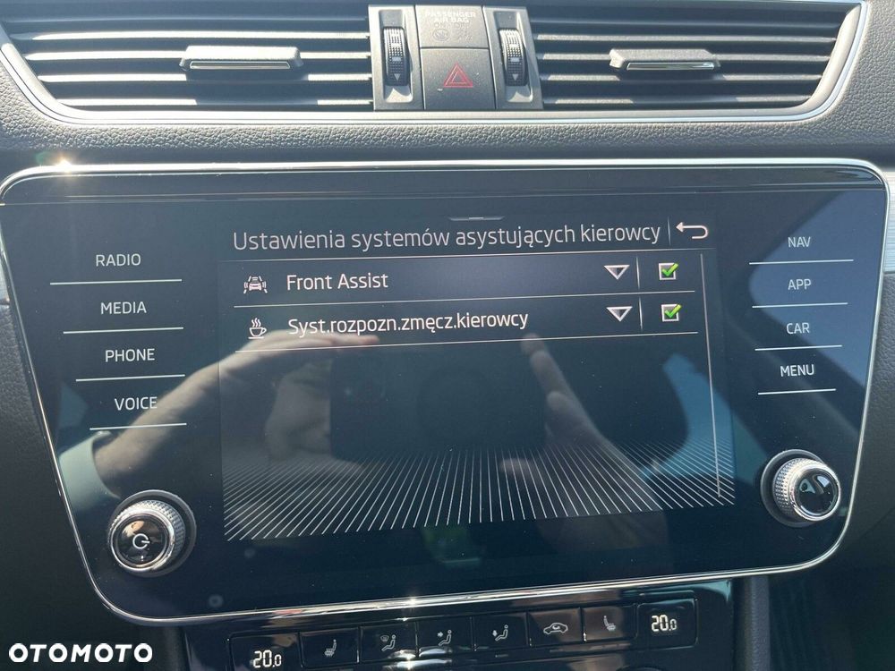 Skoda Superb 1.5 TSI Ambition DSG - 30