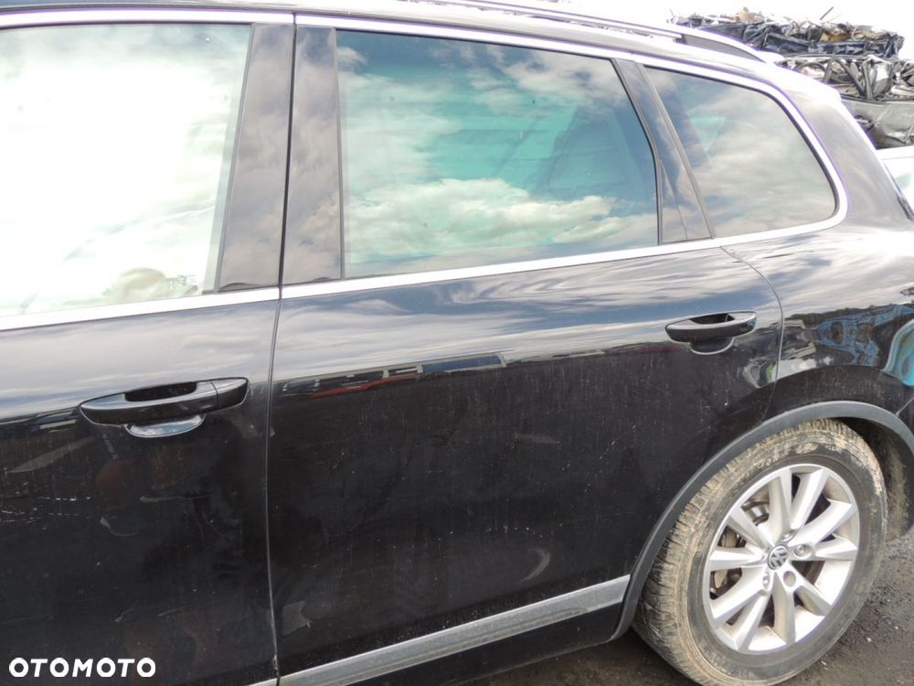 Podnośnik szyby tył  Volkswagen Touareg II 7P '11 - 1
