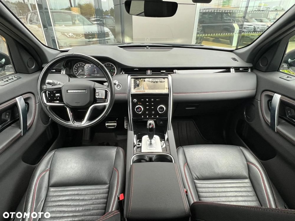 Land Rover Discovery Sport - 11