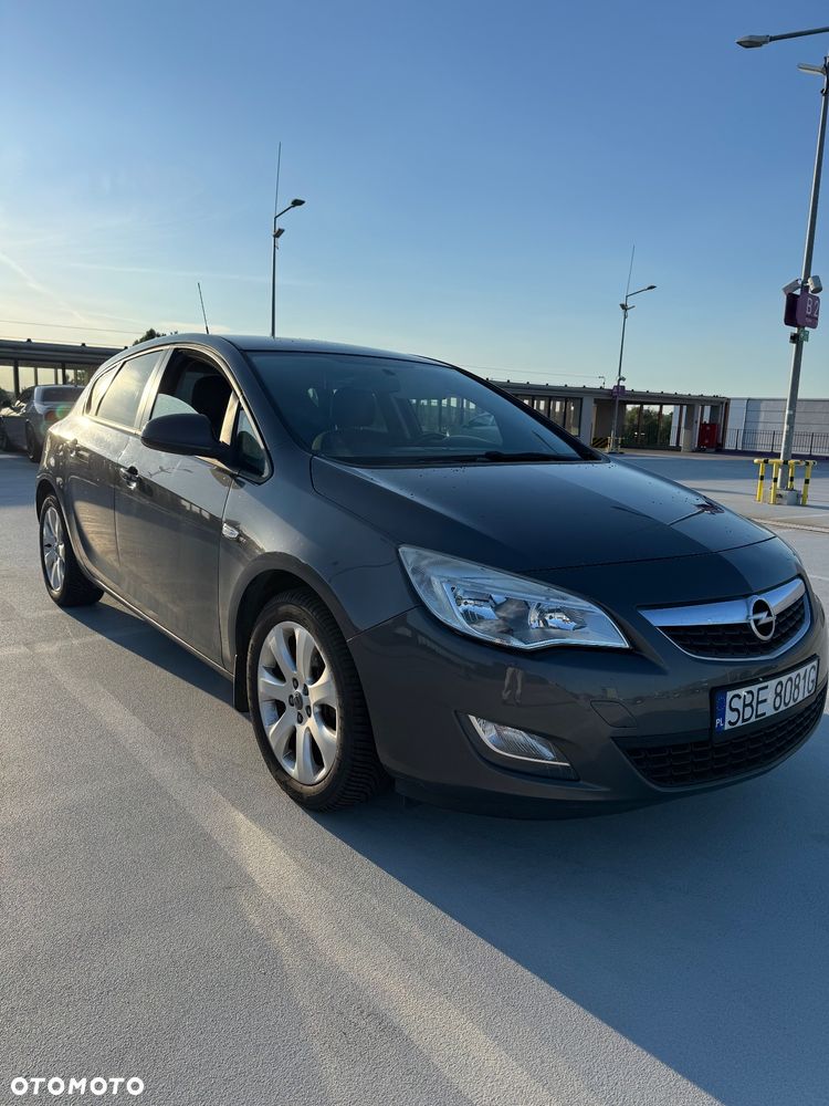 Opel Astra 1.4 T Enjoy - 2
