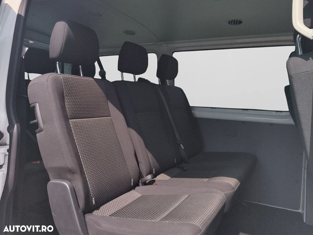 Volkswagen Transporter - 11