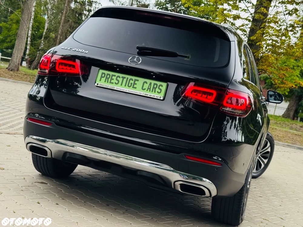 Mercedes-Benz GLC 200 d 4Matic 9G-TRONIC Edition Avantgarde - 11