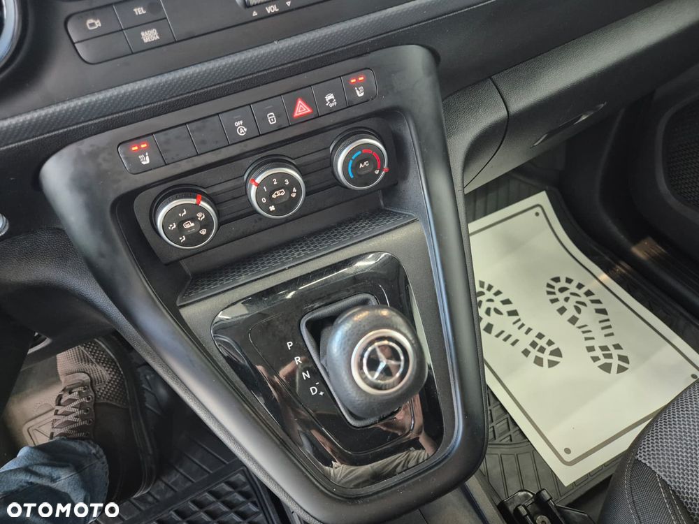 Mercedes-Benz Citan 110 CDi / AVANTGARDE / UNIKATOWY / 1 WŁ. / BEZWYPADKOWY / NISKI PRZEBIEG / AUTOMAT / KAMERA COFANIA / APPLE CARPLAY + ANDROID AUTO / HAK / RELINGI DACHOWE / EURO 6 - 25