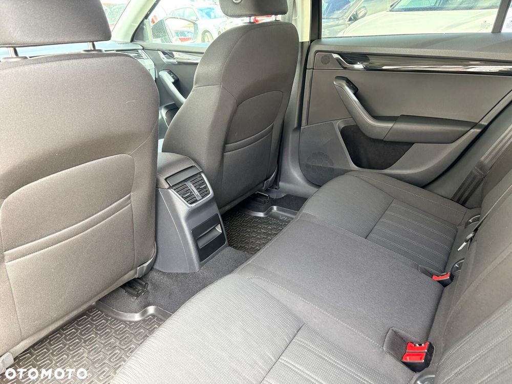 Skoda Octavia 1.4 TSI Style - 20