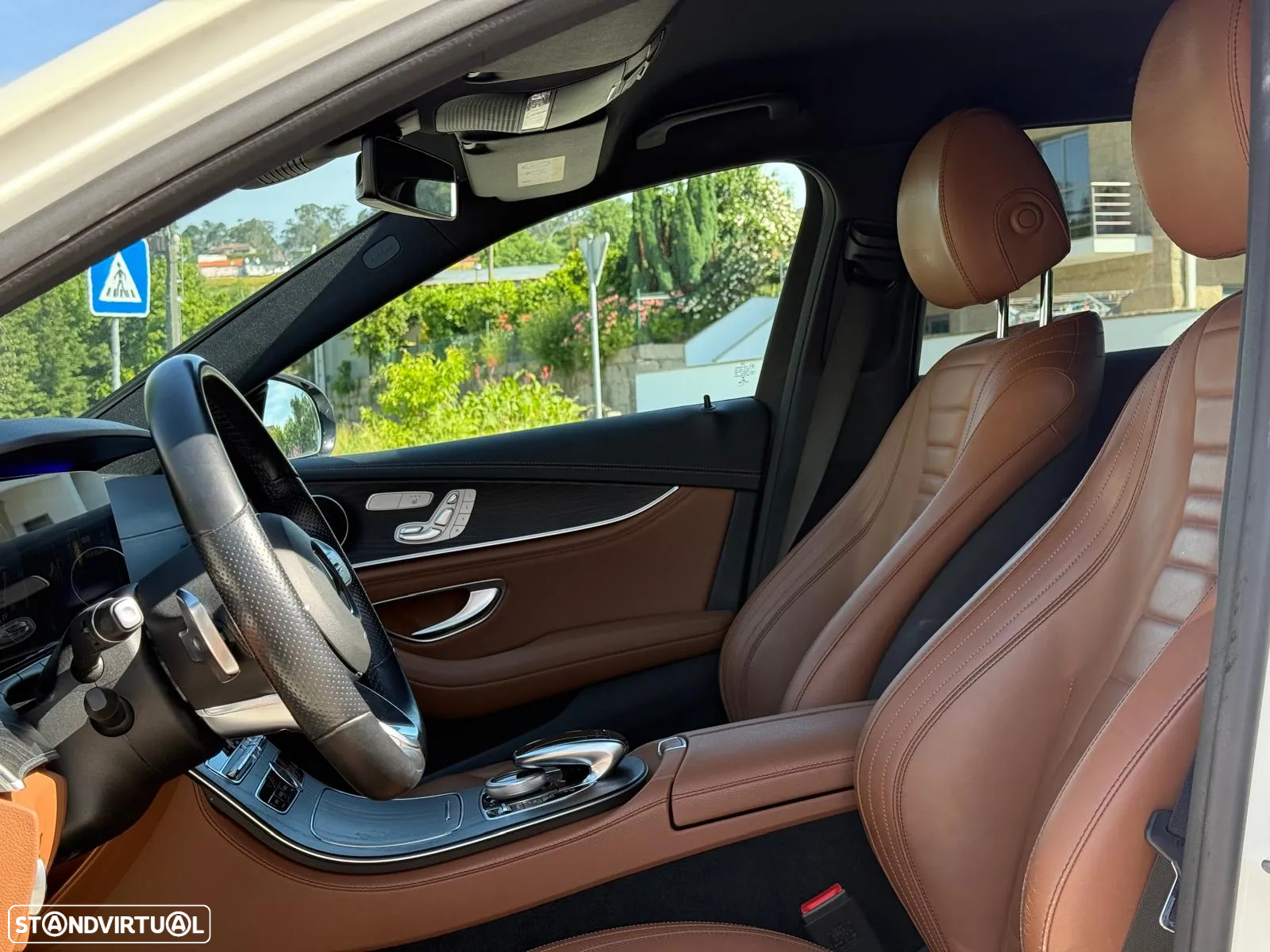 Mercedes-Benz E 300 de AMG Line - 14