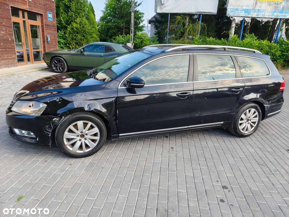Volkswagen Passat 2.0 Blue TDI SCR Comfortline - 10