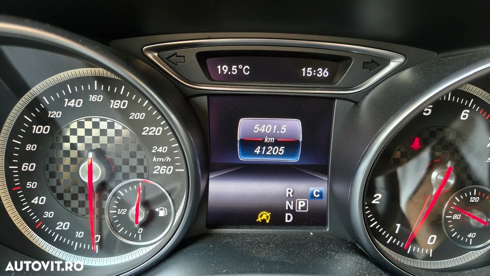 Mercedes-Benz A 180 7G-DCT - 3