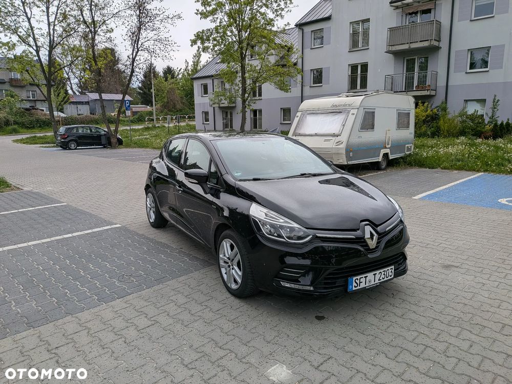 Renault Clio 1.2 16V 75 LIMITED - 6