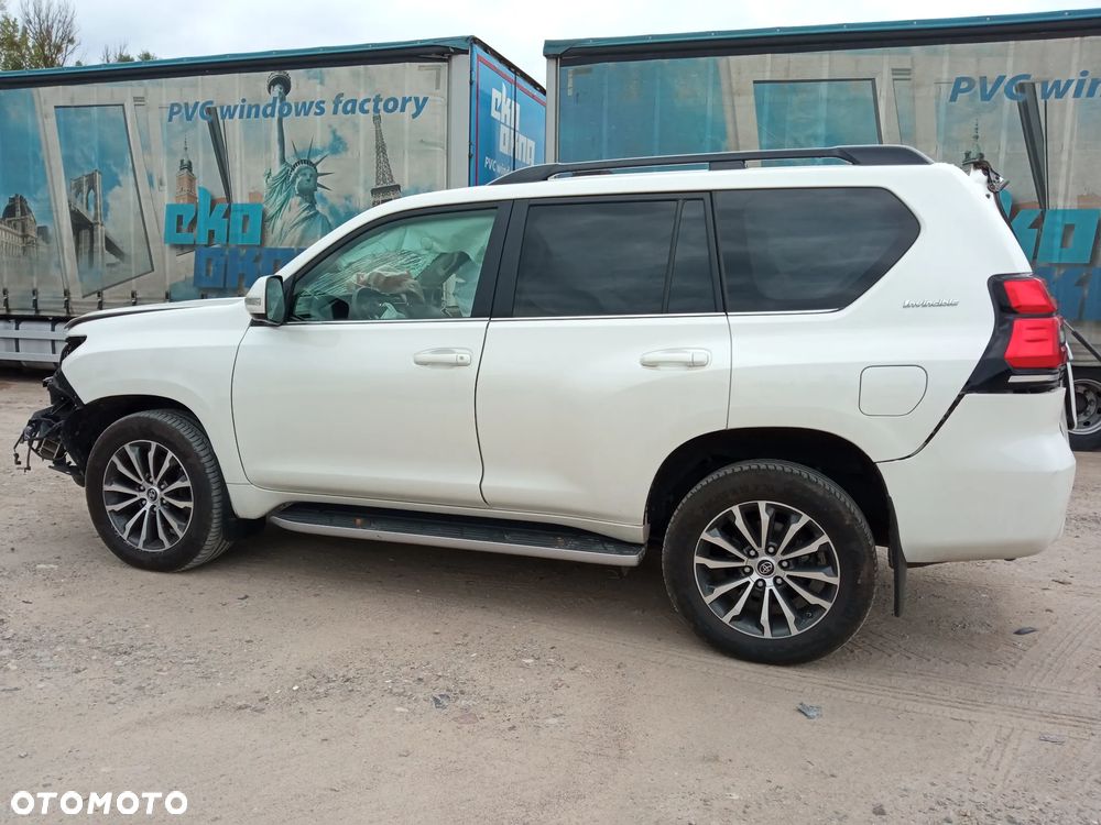 Toyota Land Cruiser LC 2.8 D-4D Invincible - 2