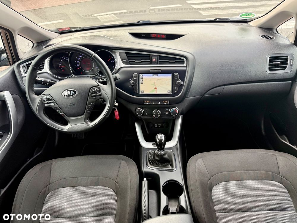 Kia Ceed 1.4 CVVT Dream-Team Edition - 8
