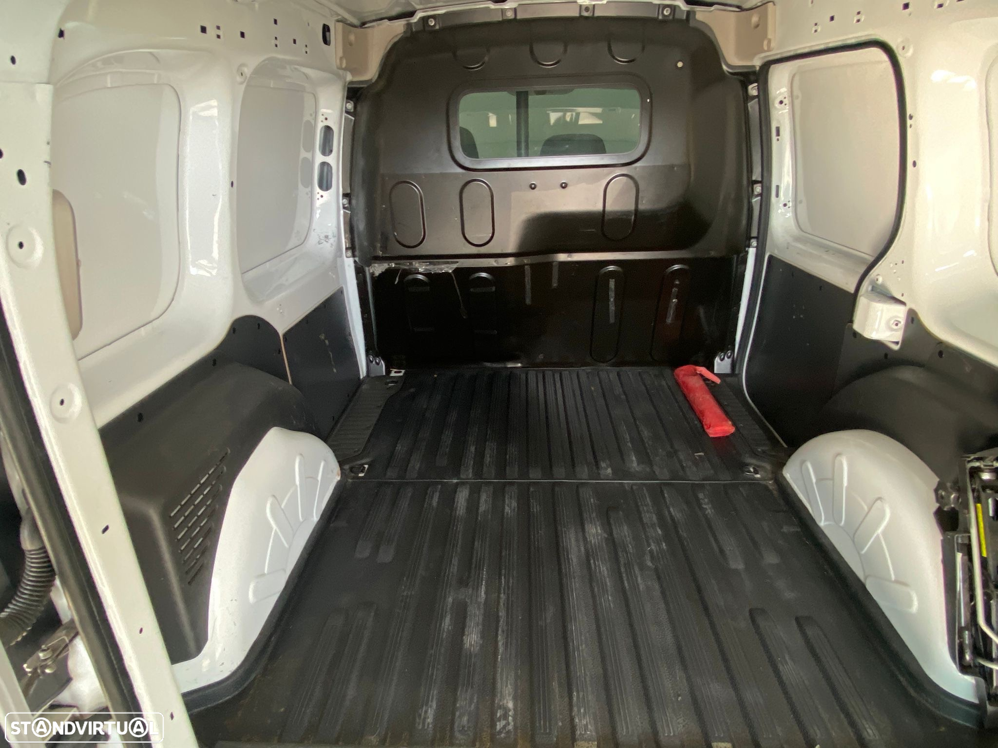 Renault Kangoo 1.5 Blue dCi Extrem - 10