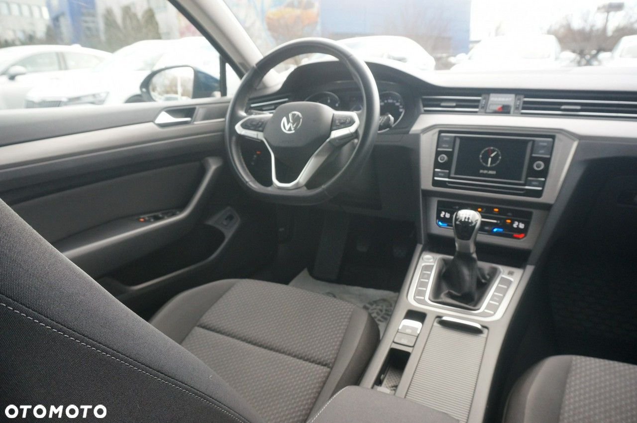 Volkswagen Passat 2.0 TDI EVO Essence - 15