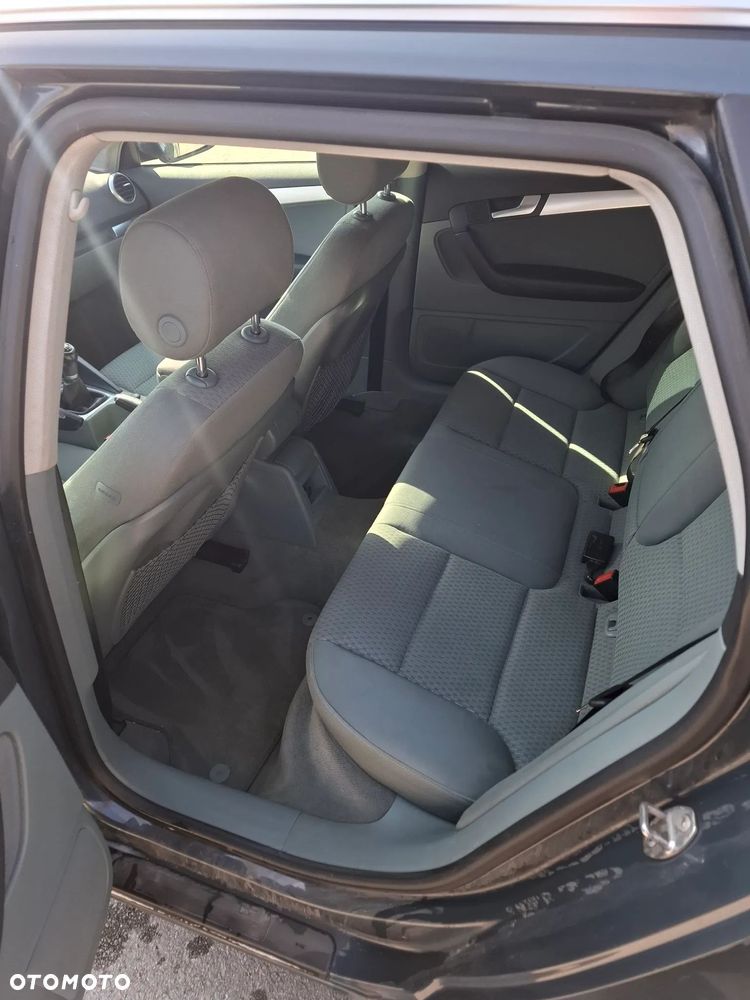 Audi A3 Sportback 2.0 TDI DPF Ambiente - 15