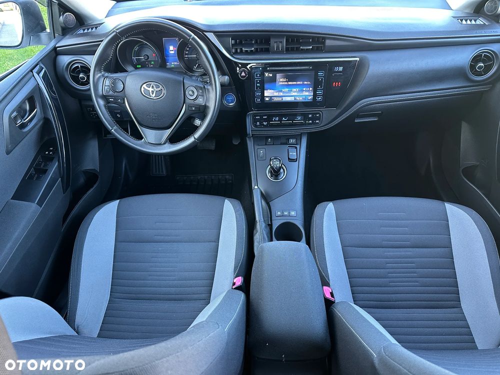 Toyota Auris - 14