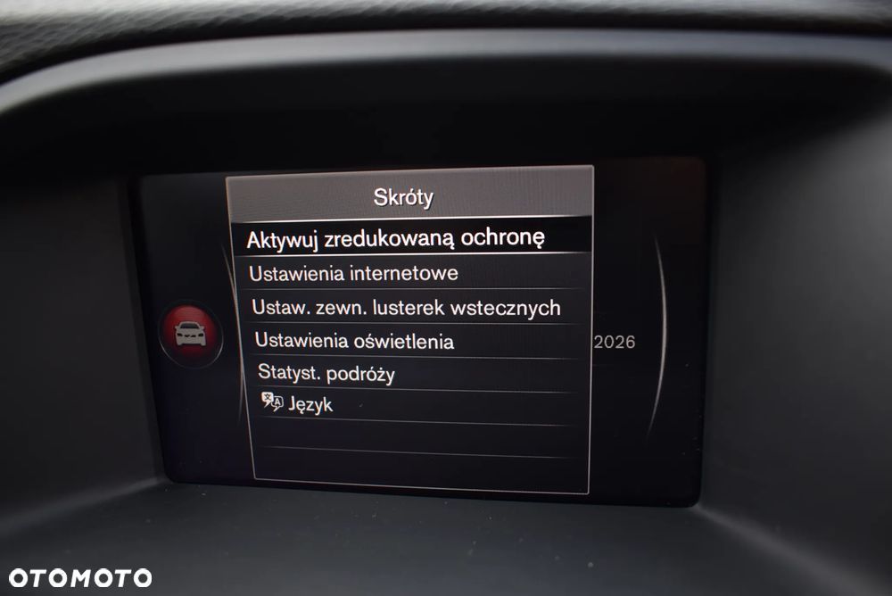 Volvo V60 Cross Country - 38