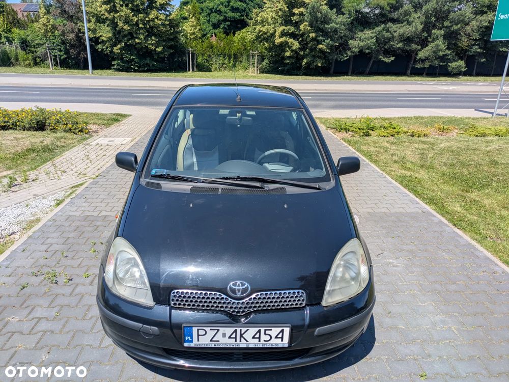 Toyota Yaris 1.3 Sol - 2