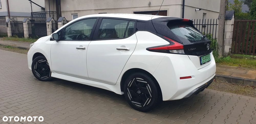 Nissan Leaf - 8