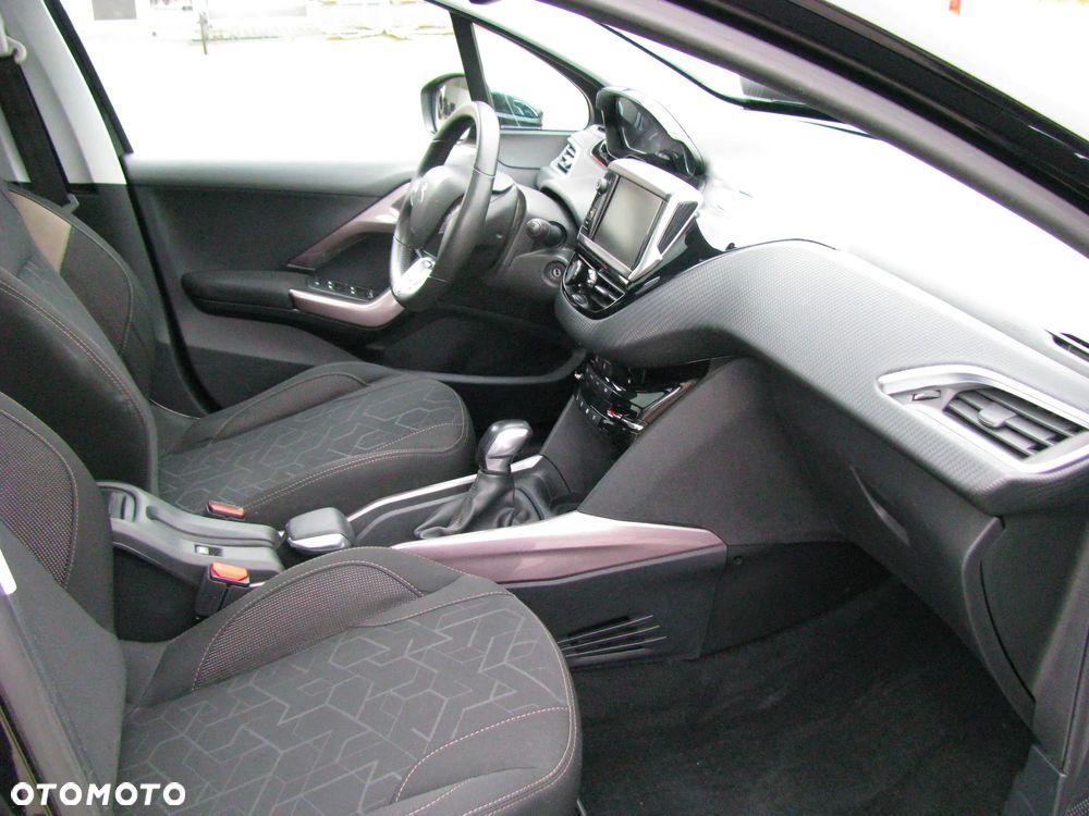 Peugeot 2008 1.2 Pure Tech Active EU6 - 6