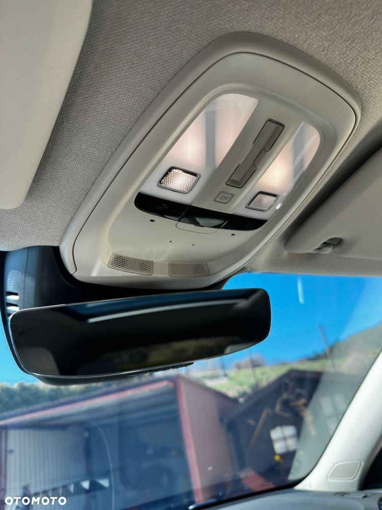 Volvo XC 40 B5 B AWD Ultimate Bright - 22