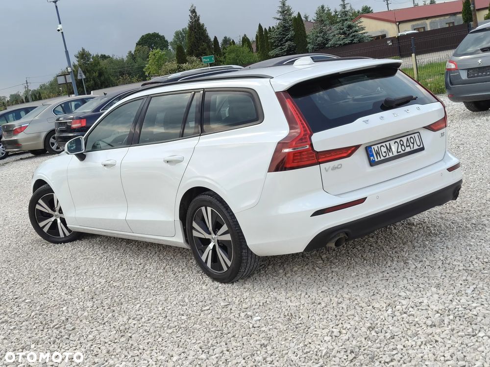 Volvo V60 B3 B Momentum - 5