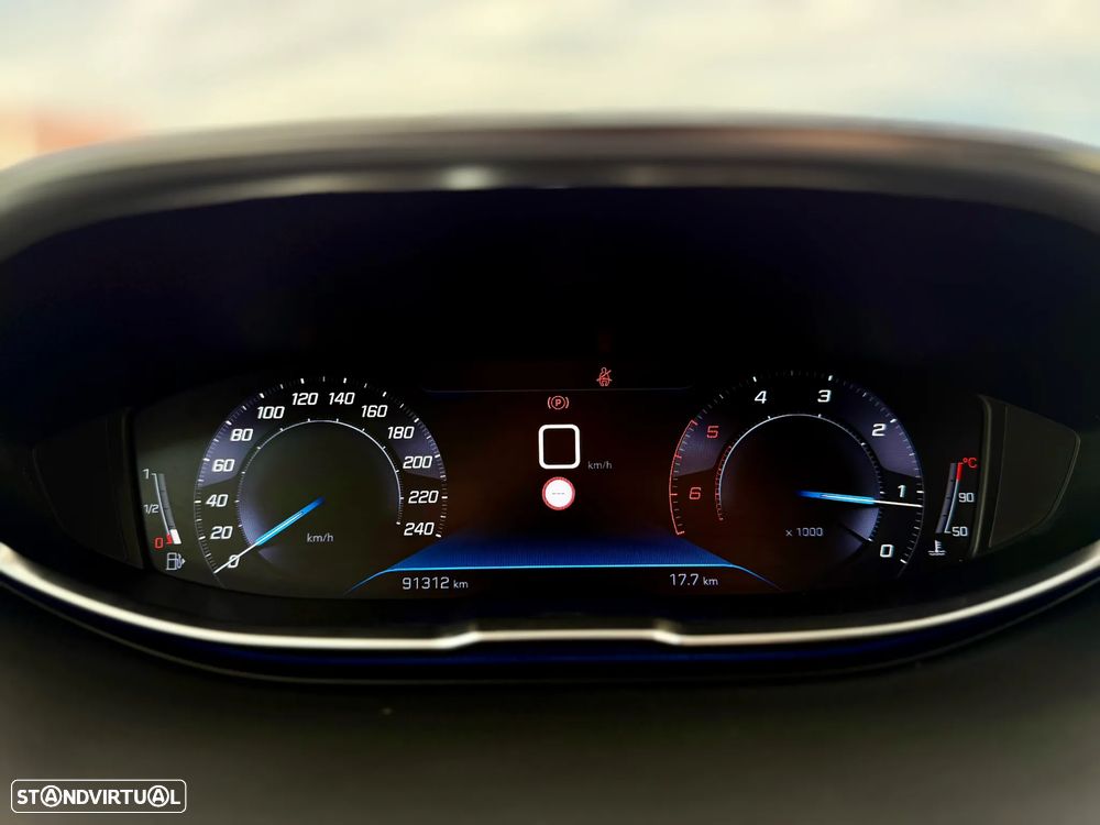 Peugeot 3008 1.5 BlueHDi Allure - 21