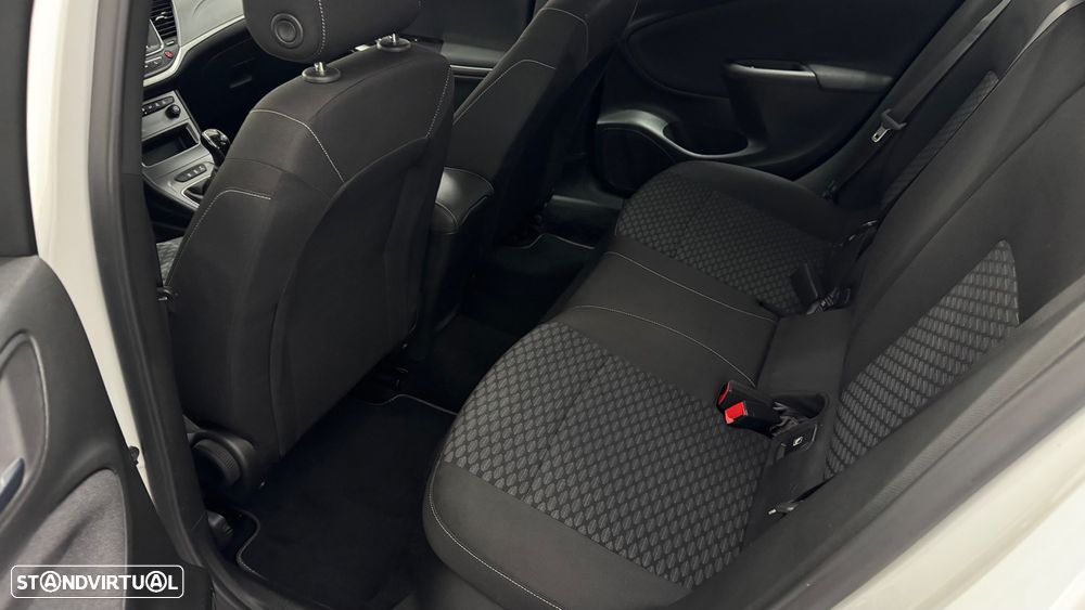 Opel Astra 1.5 D Design & Tech S/S - 9