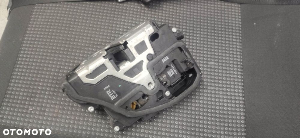 KR ZAMEK DRZWI PRAWY PRZÓD BMW 3 E90 E91 4389474 - 2