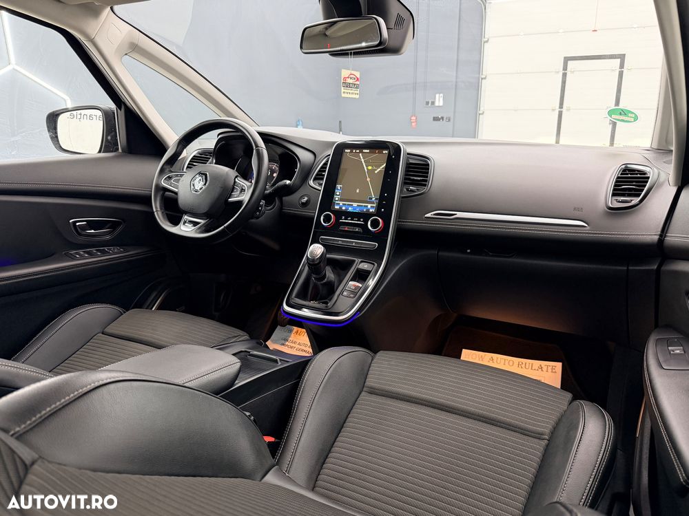 Renault Scenic ENERGY TCe 130 BOSE EDITION - 17