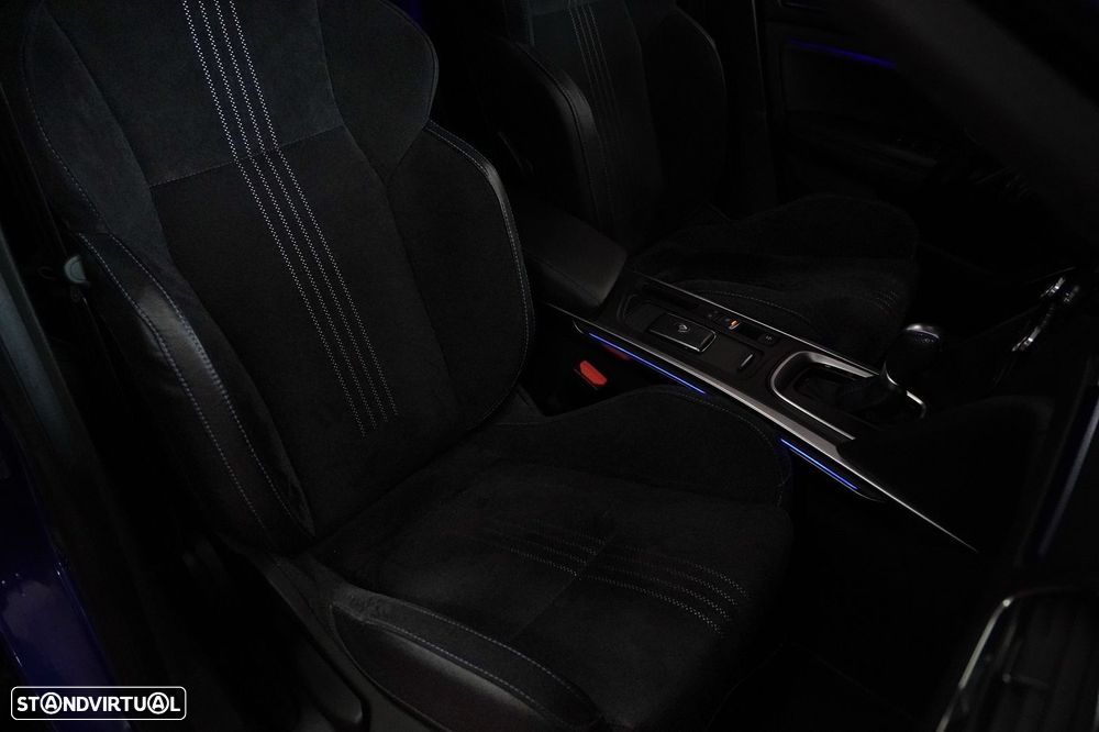 Renault Mégane 1.6 dCi GT EDC - 24