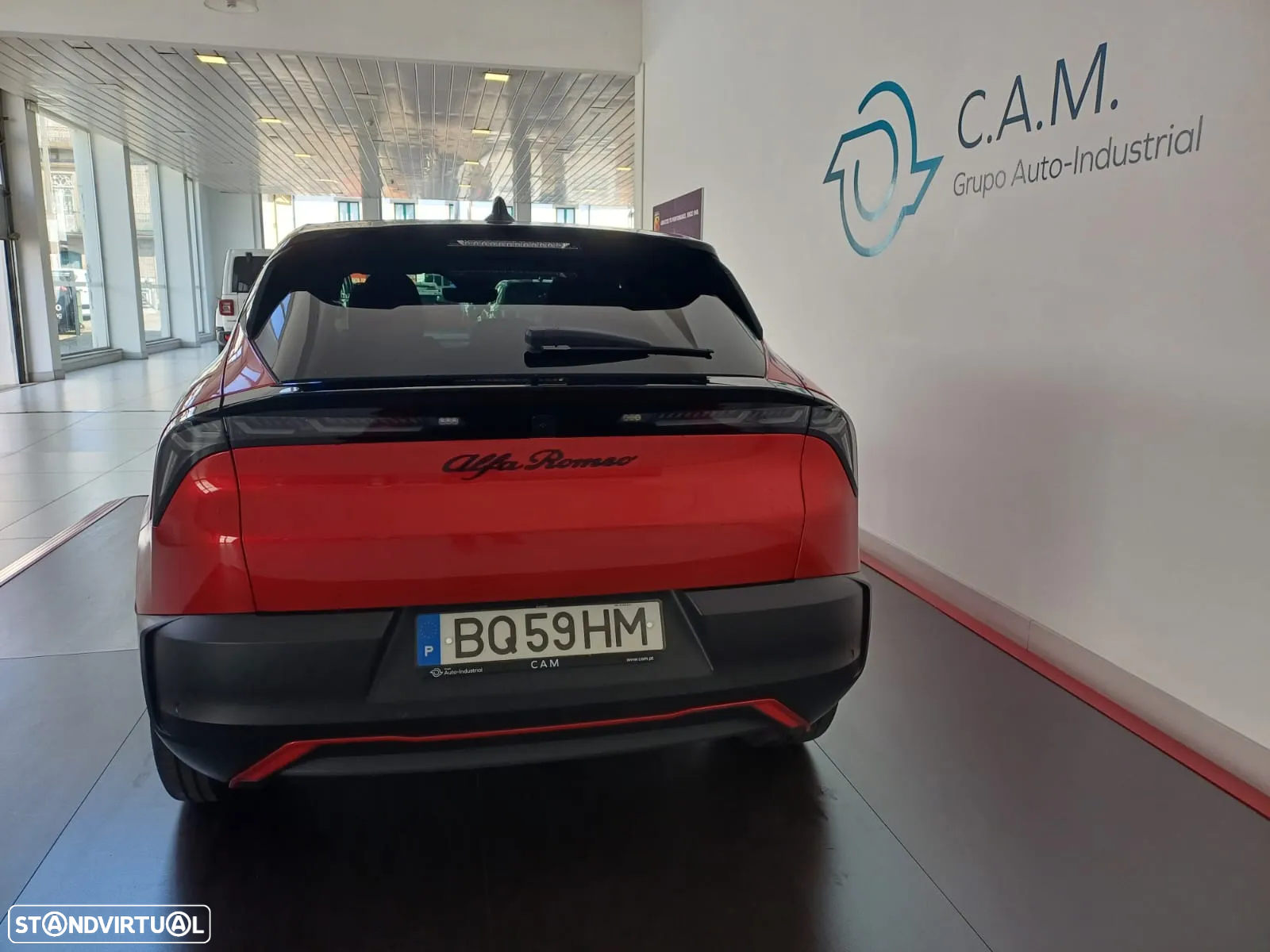 Alfa Romeo Junior Elletrica 50 kWh Launch Edition - 3