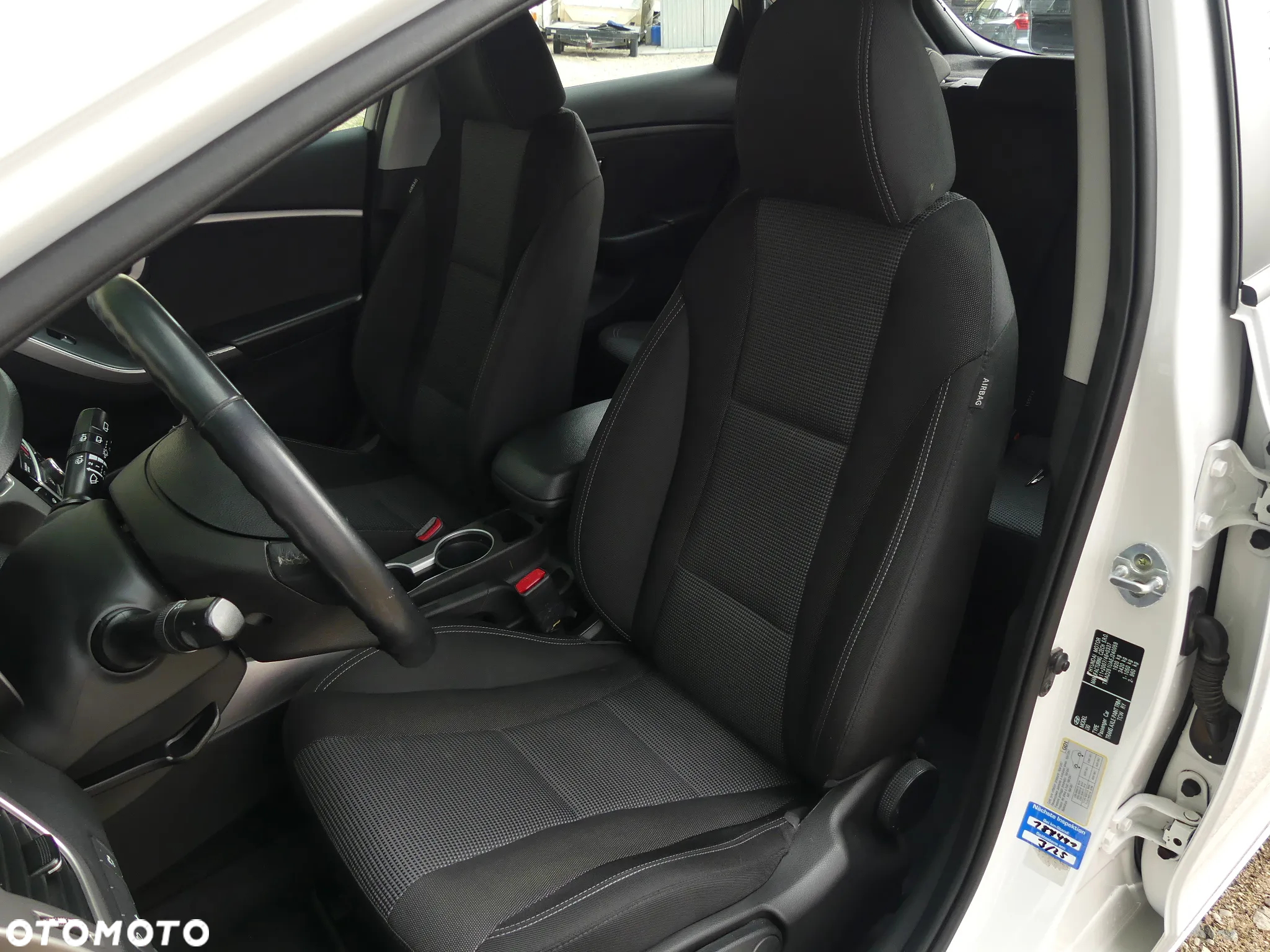 Hyundai i30 1.6 CRDI Fifa World Cup Edition - 3