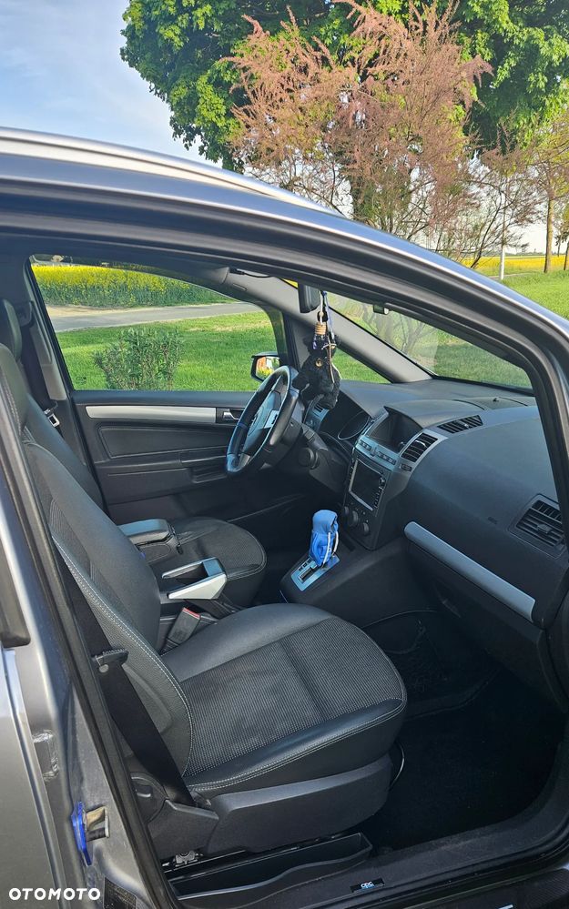 Opel Zafira 1.9 CDTI Cosmo ActiveSelect - 12