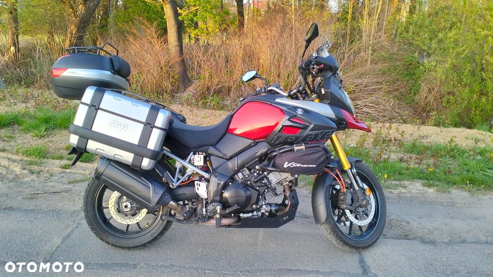 Suzuki V-STROM - 2