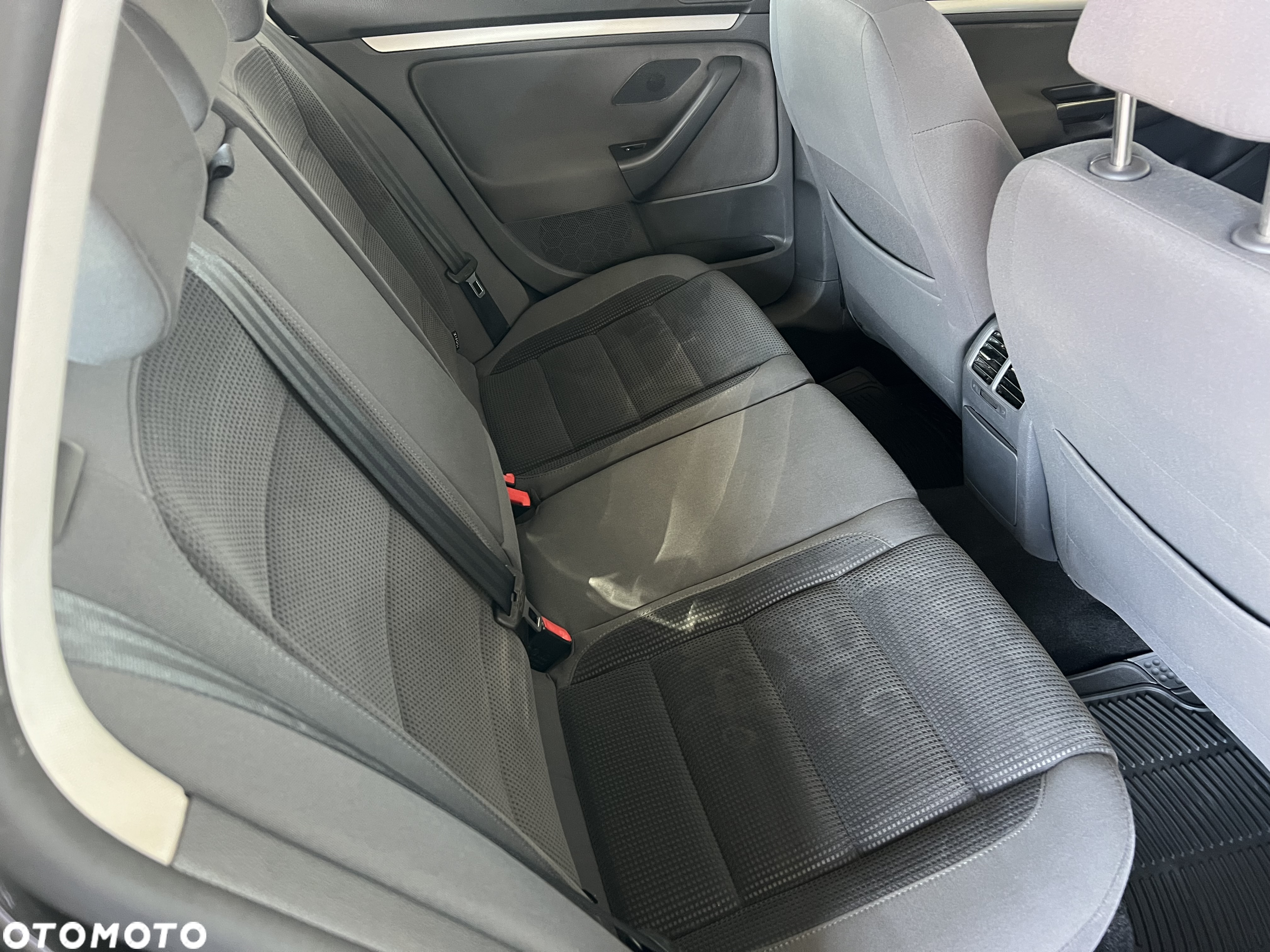 Volkswagen Golf V 1.4 TSI Comfortline DSG - 10