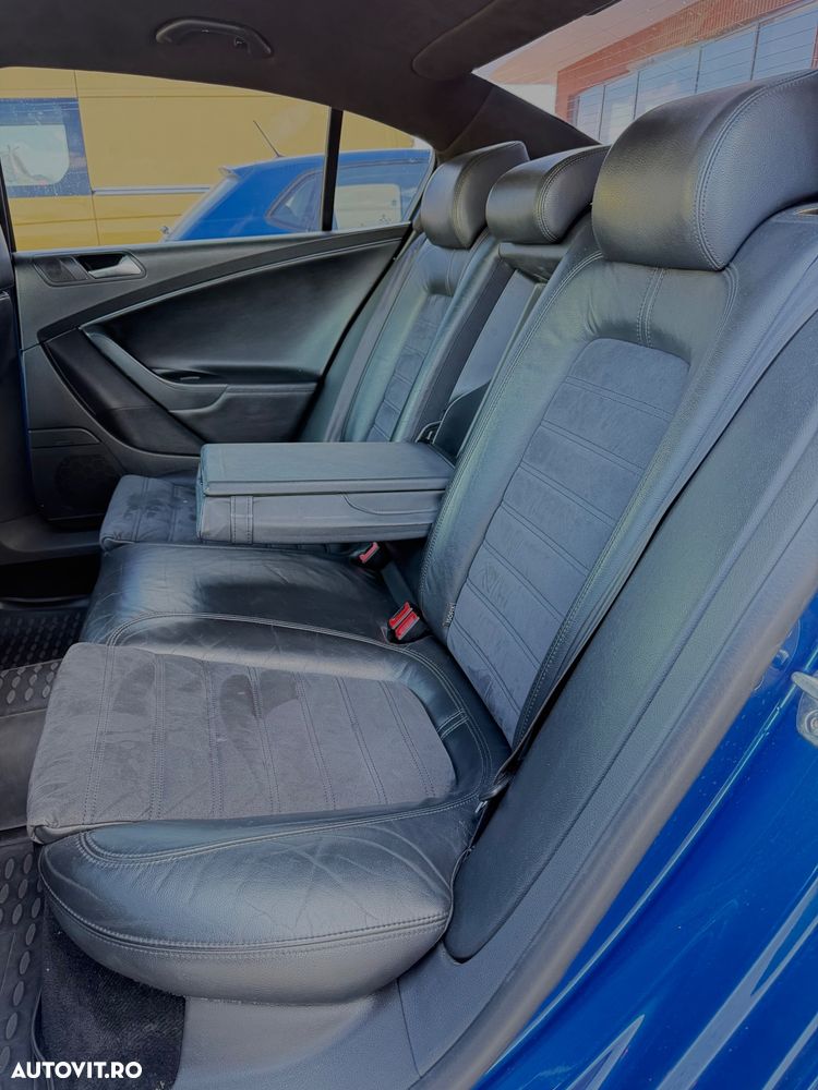 Volkswagen Passat 2.0 Blue TDI SCR R-Line - 10