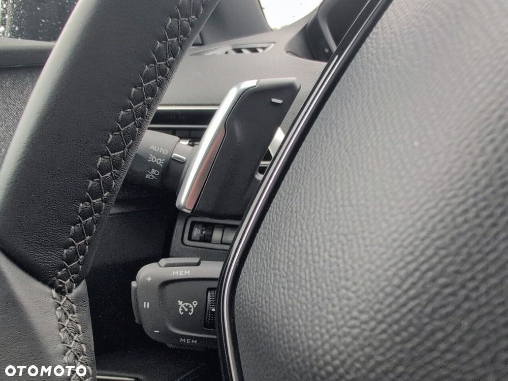 Peugeot 5008 - 21