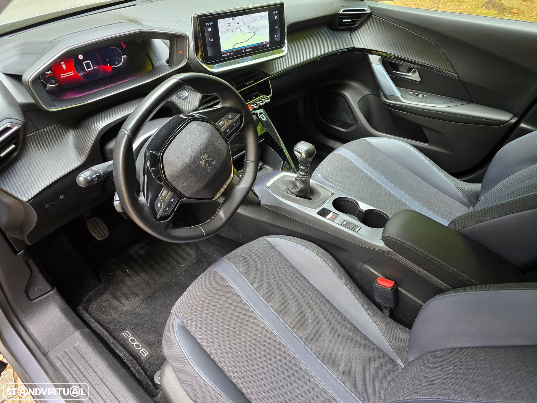 Peugeot 2008 1.2 PureTech Allure - 23