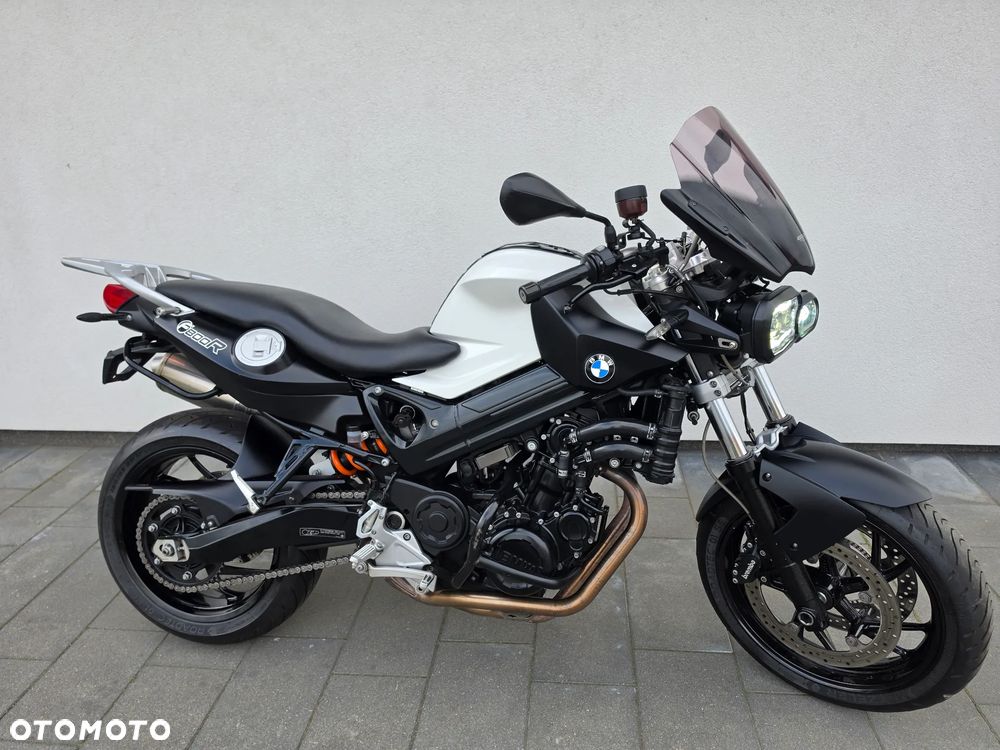 BMW F - 22