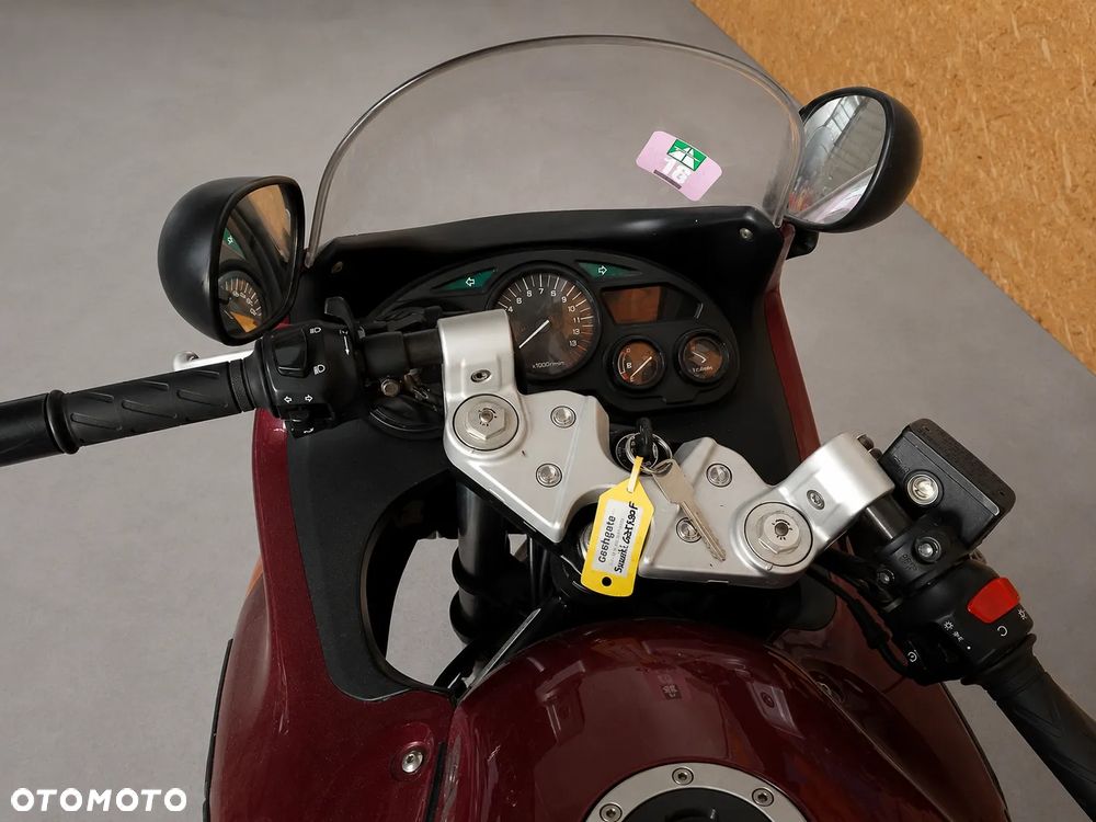 Suzuki GSX - 2