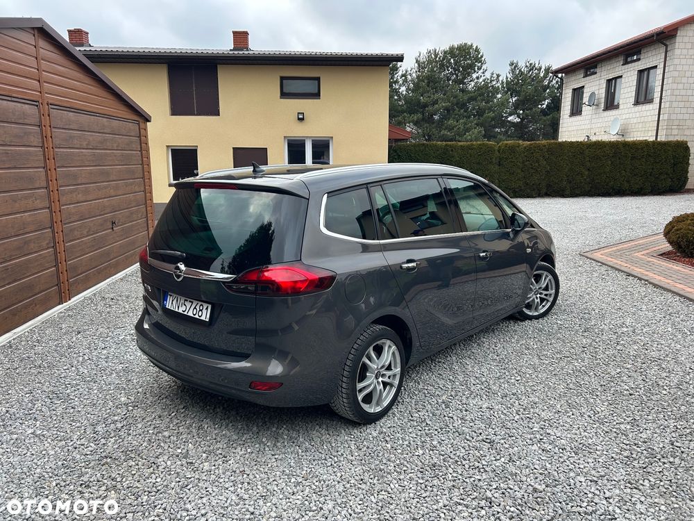 Opel Zafira - 13