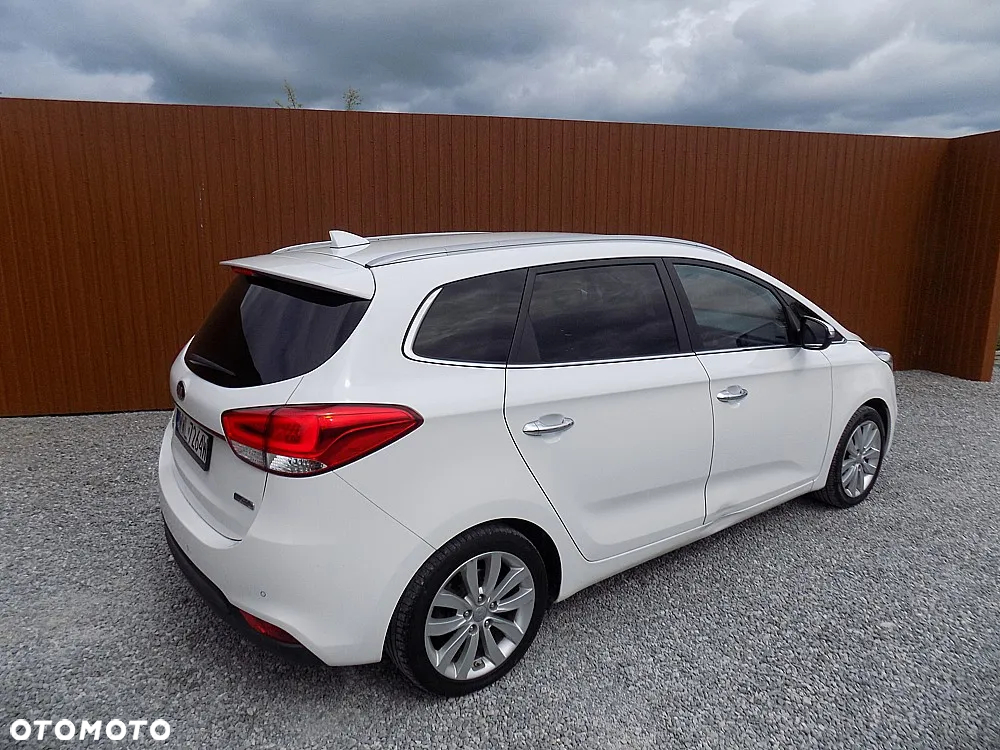 Kia Carens 1.7 CRDi M 7os - 3