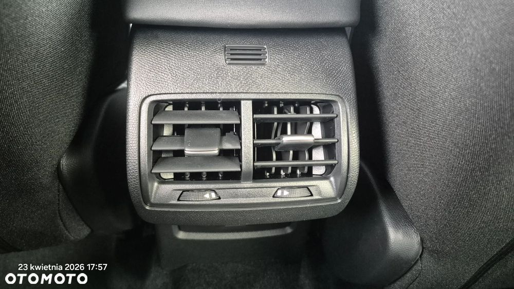 Citroën C4X 1.2 mHEV Max eDCT6 - 21