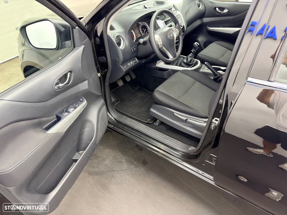 Nissan Navara 2.3 dCi CD 4WD Tekna - 13