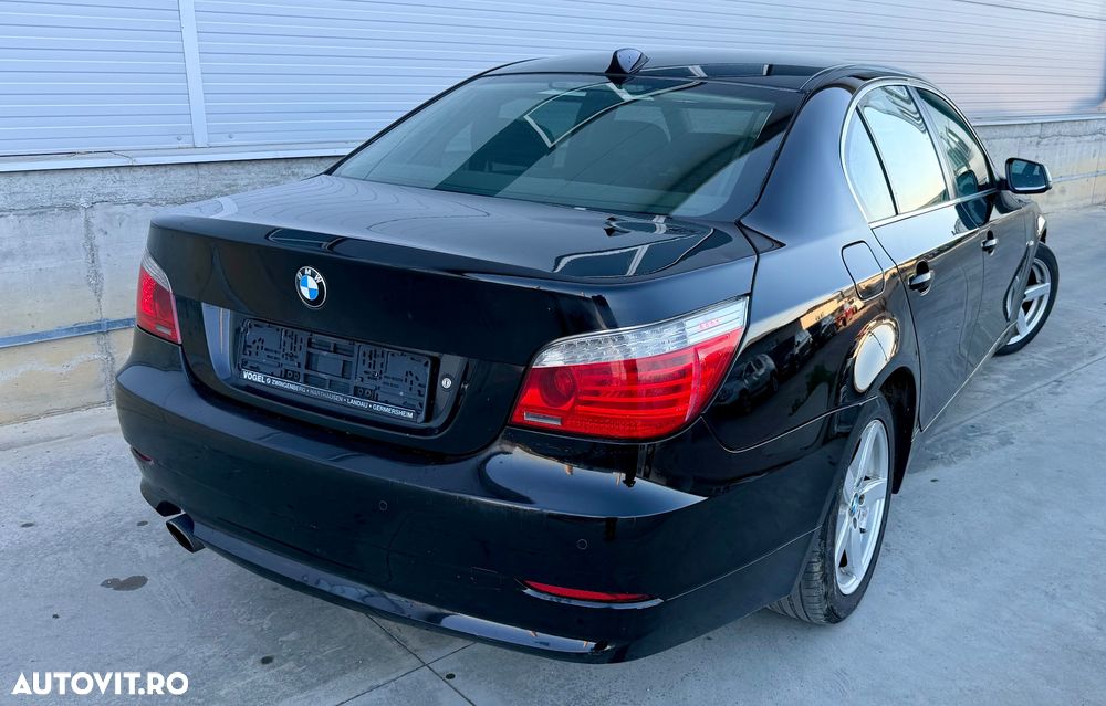 BMW Seria 5 520d Aut. Edition Lifestyle - 24